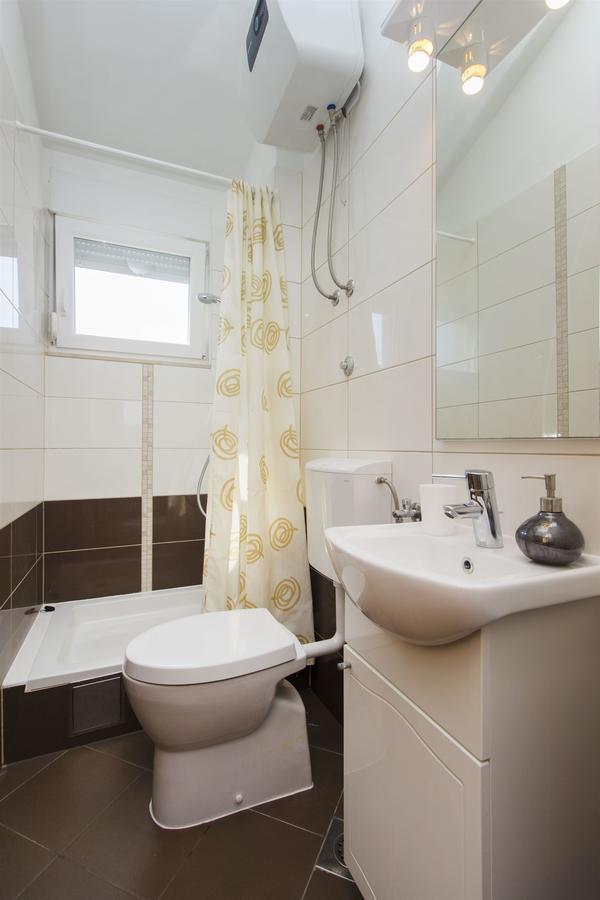 Apartments Lenija Jadrija Bagian luar foto