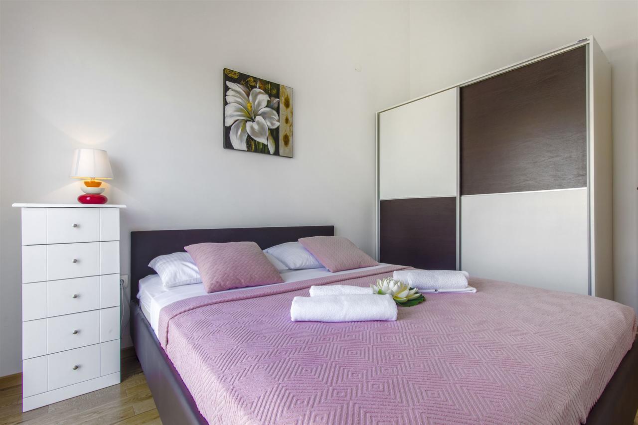 Apartments Lenija Jadrija Bagian luar foto